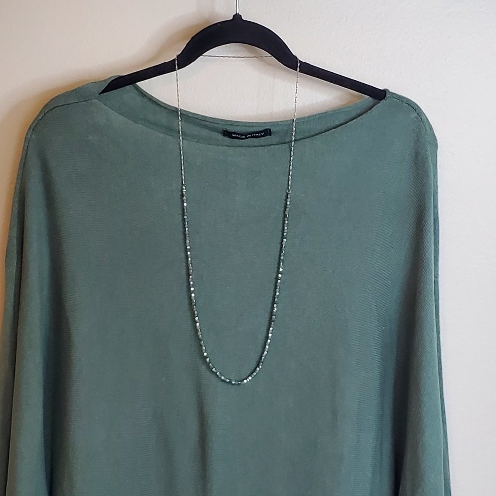 Made in Italy  sweaters green(like new)